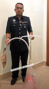 Tertuduh pertama dalam kes kematian pegawai kadet laut universiti pertahanan malaysia (upnm) zulfarhan osman zulkarnain Adik Dakwa Kulit Dan Darah Abang Melekat Di Seterika Ini Kronologi Kes Dera Arwah Zulfarhan