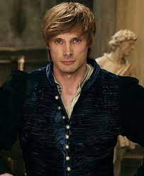 Эмили феллер, матильда бернабей, люка бернабей и др. Medici Masters Of Florence Bradley James As Giuliano De Medici Bradley James Giuliano De Medici Bradley James Bradley