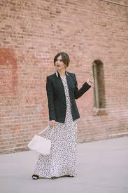 Jun 09, 2021 · wear a top that is comfortable, professional and conservative. How To Style A Blazer And Maxi Dress Outfit Ideas For Fall