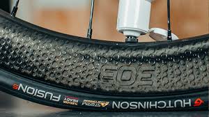 To install a tubeless setup, first make sure that your wheels and tires are tubeless ready. Are Tubeless Road Tyres Here To Stay Cyclingnews