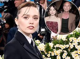 White Lotus' Aimee Lou Wood takes a vape break as she reunites with co-star  Patrick Schwarzenegger to film new project after she defended him against  'nepo baby' backlash