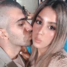 חלה בצורת רימון לראש השנה https://sooo.co.il/חלת-רימון-לראש-השנה/ החלה  שגונבת את ההצגה והיא כבר בנויה לתלישה חשבתי איך לעשות הצגה על שולחן החג עם  הדבר האהוב עלי ביותר- חלה 🙌🏻 ומצאתי רעיון שכל אחד