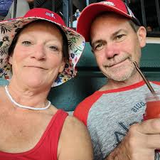 Who can install an above ground pool liner in central Illinois?