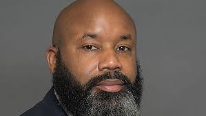 Desmond Mitchell's Instagram, Twitter & Facebook