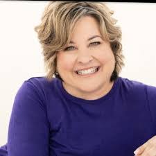 Ramona Neal's Instagram, Twitter & Facebook