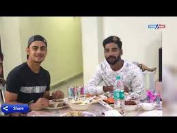 Mohammed siraj (born 13 march 1994) is an indian cricketer who plays for hyderabad, royal challengers bangalore and the india national cricket team. Rcb Team At Mohammed Siraj S House For Dinner Party In Hyderabad Virat Kohli Youtube