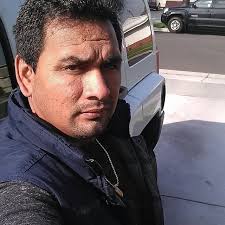 Ay no mames wey, ser humanitario no es lo mismo que ser gandalla.