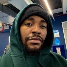 Hannah (@HannahSilas_)