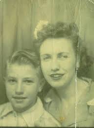 Can you identify the 4 people in this photo?