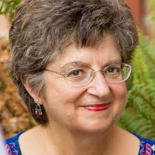 Lucia Hodges's Instagram, Twitter & Facebook