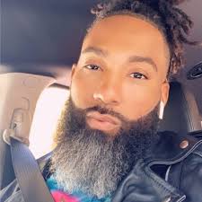 Avery Vann (@avevan8103)