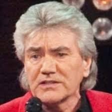 Tu, betty blu, non sai piangere mai per amore perchè, mia betty blu, oggi non sei più tu, non sei più tu. Tutti I Meme Su Mal Dei Primitives Facciabuco Com