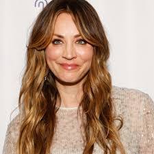 Sara Whitman's Instagram, Twitter & Facebook