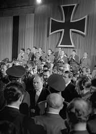 Im verteidigungsministerium in bonn wurden die neuen uniformen für die bundeswehr vorgeführt. German Army Celebrates 60 Years Of Service The Local