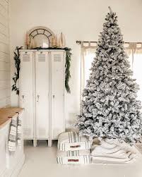 Stew leonard's tree experts recommend buying a tree that is one foot shorter than your ceiling to allow enough room to top the tree with a star or angel. 7 Foot Prince Flock Artificial Christmas Tree 400 Led Lights King Of Christmas