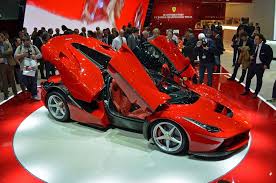 Laferrari 6 3 L V12 With 963 Hp Top Speed Of 217 Mph 0 60 In Less Than 3 Seconds Ferrari Ferrari Laferrari Fast Sports Cars