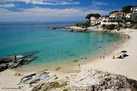 Vacanze mare in toscana, mappa località balneari, spiagge e stabilimenti, tutta la costa toscana, versilia, costa etrusca, arcipelago toscano tutte le stazioni balneari, hotel, villaggi, campeggi e offerte last minute: Al Mare In Toscana Con I Bambini Le Spiagge Attrezzate Familygo