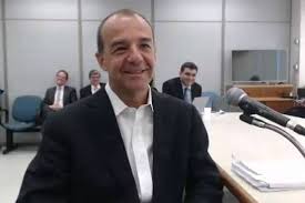 Resultado de imagem para cabral preso