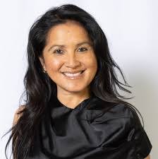 Robin Pitman's Instagram, Twitter & Facebook