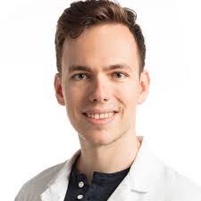 Patrick Cruse's Instagram, Twitter & Facebook