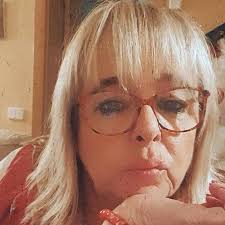 Educa niños y no castigarás adultos es un lema muy sabio.