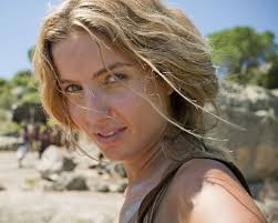 Annabelle Wallis (@AnnabelleWallisFan) • Facebook