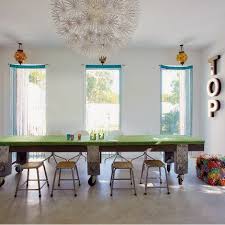 Souvenirs De Voyages Dans Une Maison A Marseille Salle A Manger Interieur Maison Idee Deco Maison