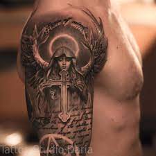 Luchshij Znachenie Tatu S Krylyami Angela Na Spine Ruke Shee Dlya Devushek I Muzhchin Eskizy 120 Foto Angel Tattoo Men Guardian Angel Tattoo Scripture Tattoos