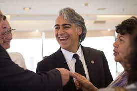 El recurso había sido presentado por la defensa de su ex asesor, cristián warner, para que restituyeran sus derechos electorales, y la resolución del tc también benefició a meo y a todos los involucrados en la causa penal. Marco Enriquez Ominami Founder Of The Puebla Group There Are Changes In Us Diplomacy To Open A Dialogue With Maduro S Venezuela Teller Report