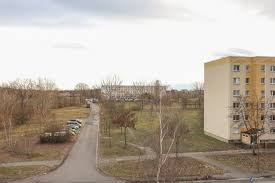 Provisionsfrei oder vom makler dabei variiert der wohnungsmarkt je nach kaltmiete, größe & ausstattung! 4 Raum Wohnung Mieten Cottbus Feinewohnung De