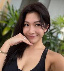 Vicky Chan (@vthechan) • Instagram photos and videos