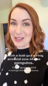 It's Friyayyyyyyyyy! Who's ready for the holiday parties this weekend!!!?  @omerganai