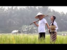 Beberapa pilihan paket prewedding adat bali. Prewedding Adat Sunda Di Sawah Ide Foto Prewed