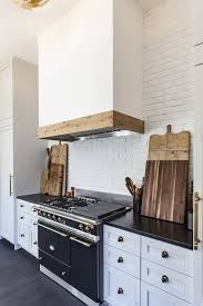 A brick backsplash is a relatively simple detail and tends to have an industrial feel. Brick Tile Backsplash Kitchen Whaciendobuenasmigas