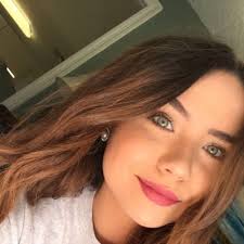 Delaina Smith's Instagram, Twitter & Facebook