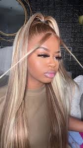 Yolissa Hair 24 Inch P4/613 Body Wave Wig