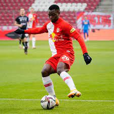 Am quite and orderly but fun to be around with. Rb Salzburg S Patson Daka On Liverpool Barcelona Facing Luis Suarez