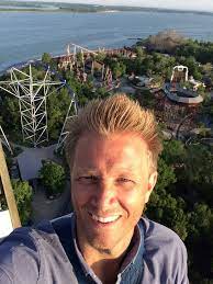 Travel Show Host From Naperville Embraces Epic Attractions Travel Channel Shows Travel Channel Travel