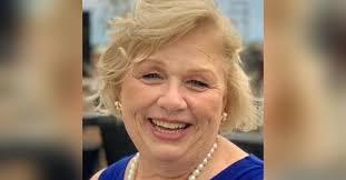 Carolyn J. Lee Obituary