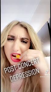 Barry Manilow Concert Experiences and Fan Discussions