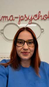 SPOILER ALERT: jeśli nie oglądałaś/eś jeszcze filmu Lilo i Stitch, a  zamierzasz obejrzeć, nie oglądaj tej rolki :) Pani Martyno, co pani sądzi o  zakończeniu filmowej wersji Lilo i Stitch? Dostałam ...