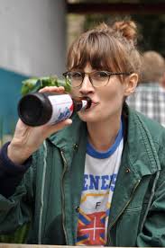 Interestingly, men's hairstyles with bangs sit in stark contrast to many of today's popular modern styles. 10 Best Glasses With Bangs Styles For Women