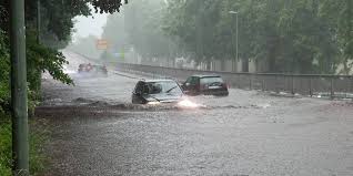 Die höchstwerte steigen von 17 grad heute auf 21 grad am sonntag. Starkregen Starkes Unwetter Ging Uber Rheinland Nieder Kolnische Rundschau