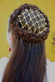 Great For The Renfaire Braided Crown With A Snood Renaissance Hairstyles Medieval Hairstyles Hair Styles