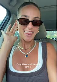 AHHHH AHH AHHHHH 🎤 #tiktokshopcreatorpicks #backtoschool #tiktokshop  #sunglasses