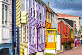 Ses reliefs offrent une mer tout autant couleurs caraïbes que de rouleaux vert glacés, des landes à l'infini comme des bois verdoyants et des côtes rocheuses aux anses sablonnées. Saint Pierre Et Miquelon Reprise Des Vols Saisonniers Vers Paris Cdg Actu Aero Aaf