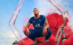 Psg jordan paris maillot 2021. Le Psg Devoile Son Maillot Domicile Pour La Saison 2021 2022 Le Parisien