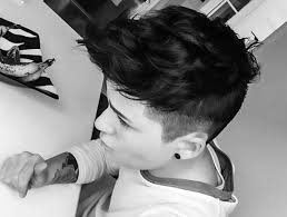 The androgynous hairstyles for consistently is a polish of twists, a reasonable geometry of the lines and simple carelessness, giving the picture of a lively coquetry. Pin By Lys On Haircut 2 Short Hair Styles Tomboy Hairstyles Hair Styles