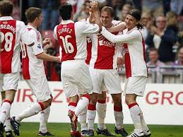 3:45pm, sunday 27th october 2019. Ajax Hat Eine Hand Am Pokal Internationaler Fussball Kicker