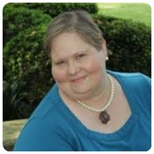 Fara Faust's Instagram, Facebook & TikTok